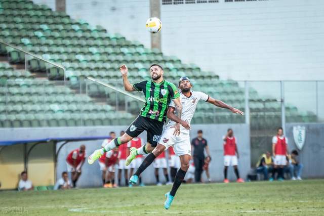 易建联:没有观众比赛很煎熬 重回主场令人期待